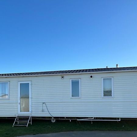 Felixstowe Chimo Caravan 8 Sleeps 5 Min To Beach เฟลิกซ์สโตว์ ภายนอก รูปภาพ